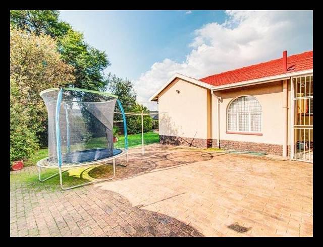 3 BEDROOM HOUSE FOR SALE IN GLEN MARAIS